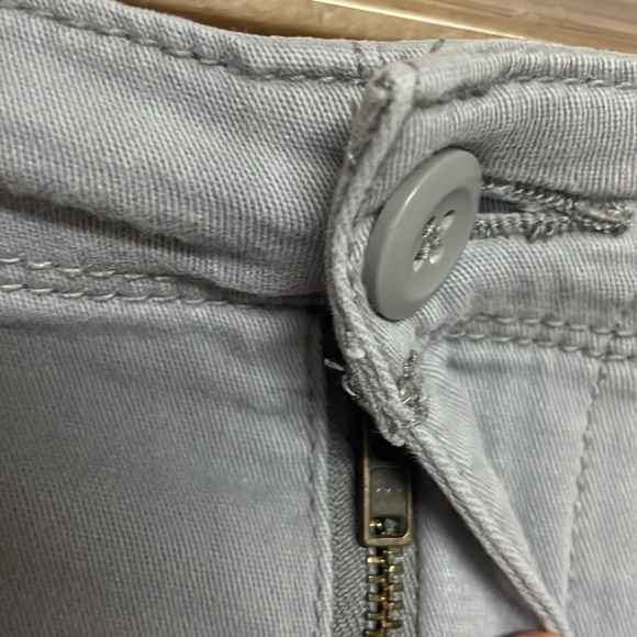 Arizona Jean Co size 42 Classic Fit Gray Cargo Stretchy and Soft Shorts - Picture 7 of 13